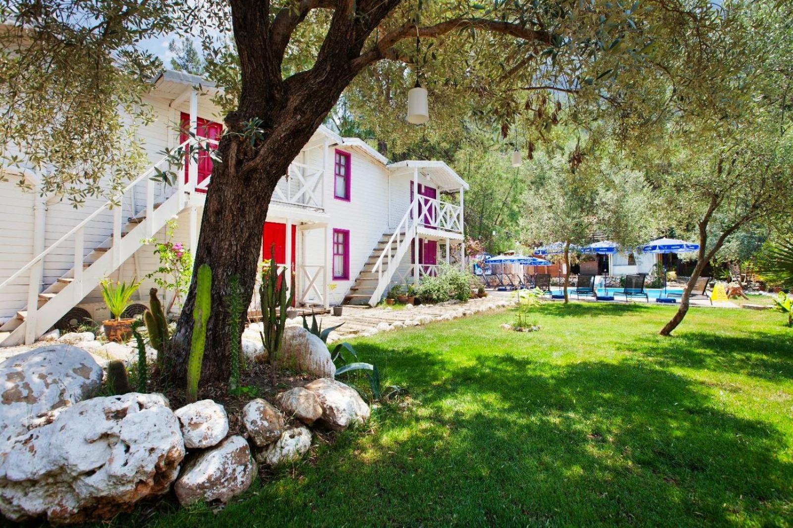 פאראליה Chakra Beach Kabak מראה חיצוני תמונה